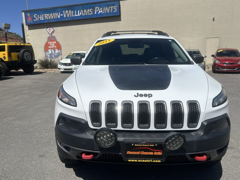 View vehicle photo 2