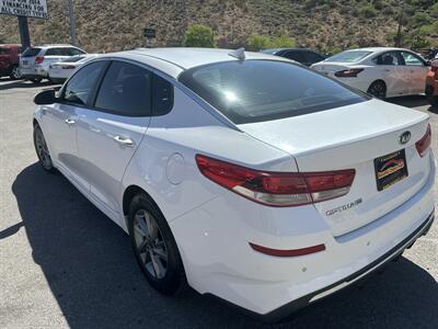 2019 Kia Optima LX   - Photo 4 - St. George, UT 84770