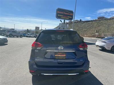 2017 Nissan Rogue S   - Photo 5 - St. George, UT 84770
