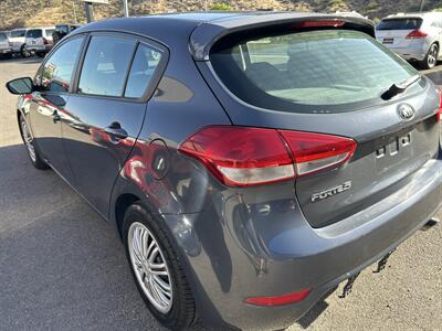 2016 Kia Forte5 LX - Photo 4 - St. George, UT 84770