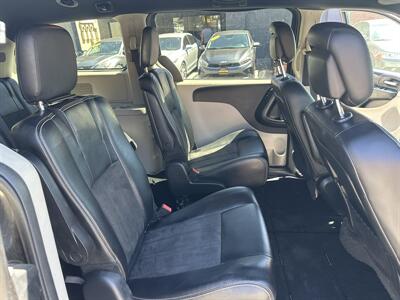 2019 Dodge Grand Caravan SXT   - Photo 8 - St. George, UT 84770