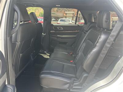 2018 Ford Explorer Platinum   - Photo 9 - St. George, UT 84770