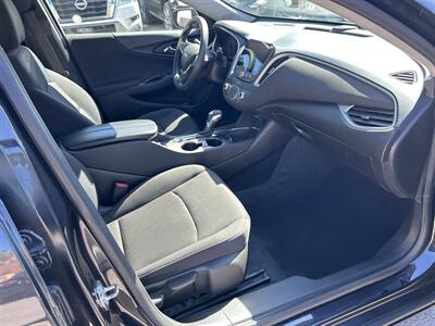 2023 Chevrolet Malibu LT   - Photo 9 - St. George, UT 84770