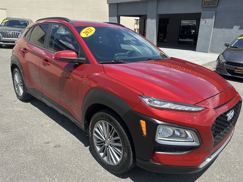 2021 Hyundai KONA SEL  