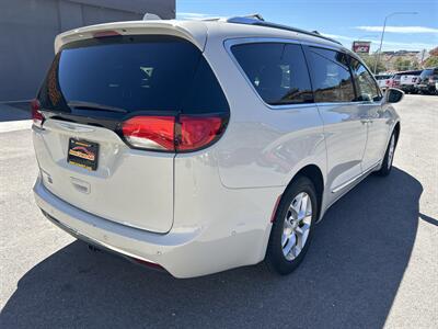 2020 Chrysler Pacifica Touring L Plus   - Photo 7 - St. George, UT 84770