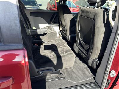 2016 Dodge Grand Caravan SXT   - Photo 9 - St. George, UT 84770