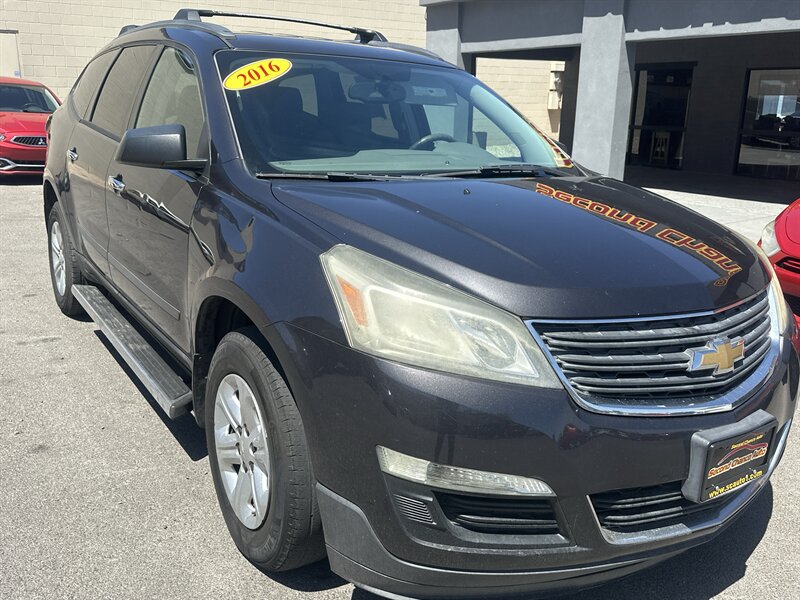 2016 Chevrolet Traverse LS   - Photo 1 - St. George, UT 84770