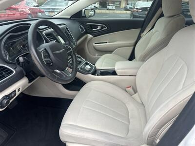2015 Chrysler 200 Limited   - Photo 8 - St. George, UT 84770