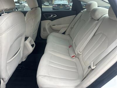 2015 Chrysler 200 Limited   - Photo 9 - St. George, UT 84770