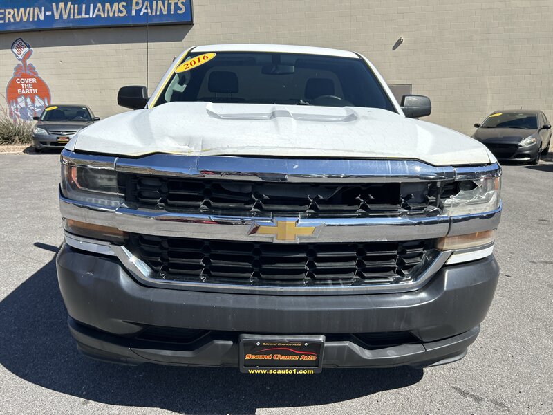 View vehicle photo 2