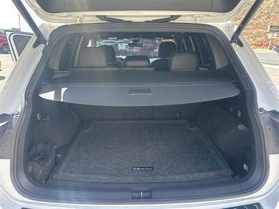 2022 Volkswagen Tiguan SEL R-Line 4Motion   - Photo 10 - St. George, UT 84770