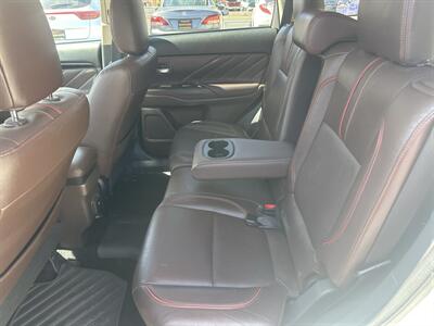 2018 Mitsubishi Outlander PHEV GT   - Photo 8 - St. George, UT 84770