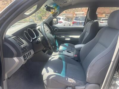 2005 Toyota Tacoma V6   - Photo 8 - St. George, UT 84770