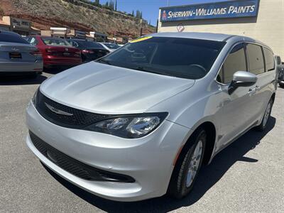 2022 Chrysler Voyager LX   - Photo 2 - St. George, UT 84770