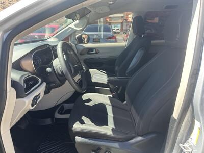 2022 Chrysler Voyager LX   - Photo 7 - St. George, UT 84770