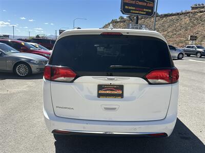 2020 Chrysler Pacifica Touring L - Photo 5 - St. George, UT 84770