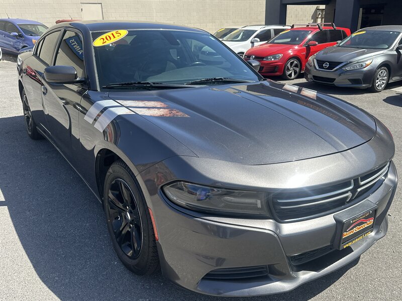 2015 Dodge Charger SE's photo
