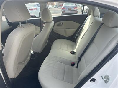 2013 Kia Rio LX   - Photo 9 - St. George, UT 84770