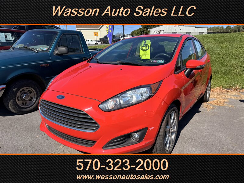 2014 Ford Fiesta SE  