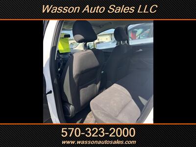 2016 Ford Focus SE   - Photo 34 - Jersey Shore, PA 17740