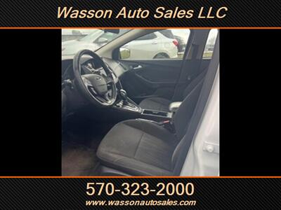 2016 Ford Focus SE   - Photo 19 - Jersey Shore, PA 17740