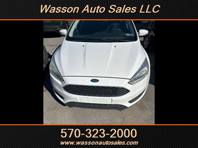 2016 Ford Focus SE   - Photo 1 - Jersey Shore, PA 17740