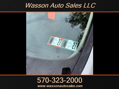 2012 Ford Focus SE   - Photo 2 - Jersey Shore, PA 17740