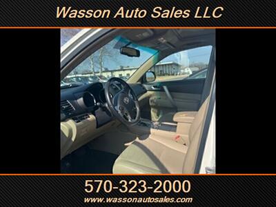 2012 Toyota Highlander   - Photo 46 - Jersey Shore, PA 17740
