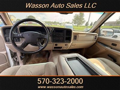 2005 Chevrolet Tahoe Fleet   - Photo 4 - Jersey Shore, PA 17740