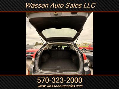 2012 Subaru Outback 2.5i Premium   - Photo 7 - Jersey Shore, PA 17740