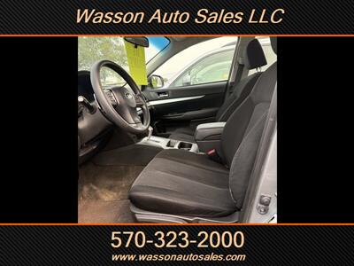 2013 Subaru Outback 2.5i   - Photo 4 - Jersey Shore, PA 17740