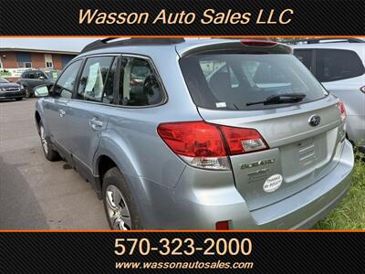 2013 Subaru Outback 2.5i   - Photo 12 - Jersey Shore, PA 17740