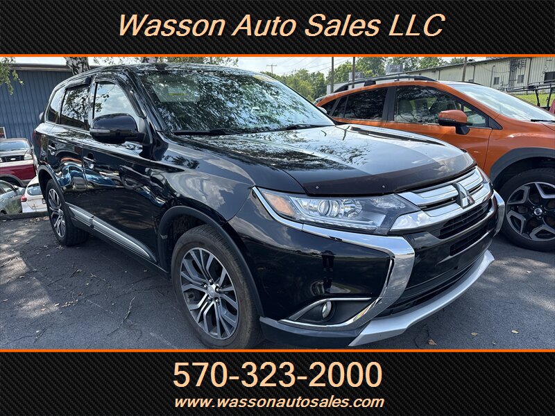 2017 Mitsubishi Outlander SE  