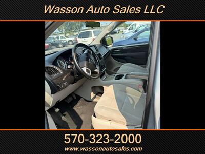 2012 Dodge Grand Caravan Crew   - Photo 5 - Jersey Shore, PA 17740