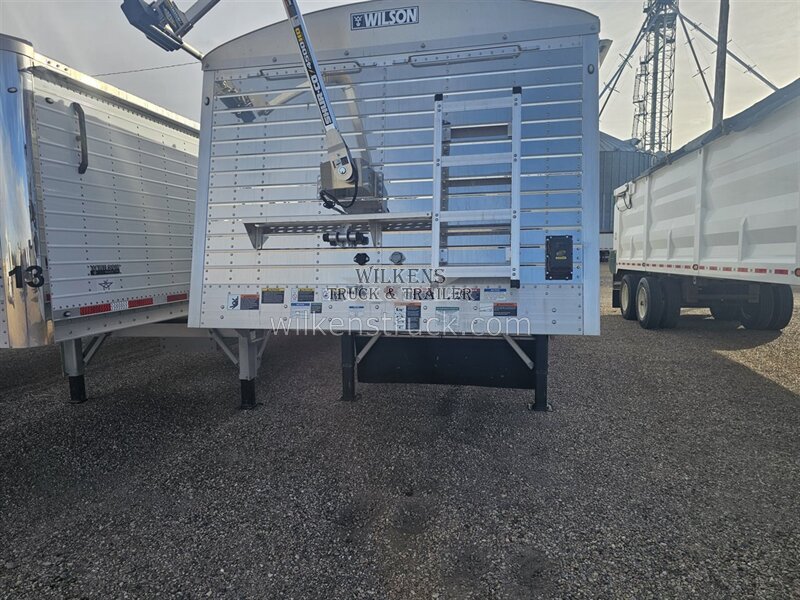 2026 Wilson Hopper 43x67 AG   - Photo 1 - Goodland, KS 67735