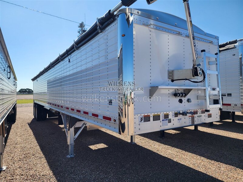 2027 Wilson Hopper 41x67x96 ag   - Photo 1 - Goodland, KS 67735