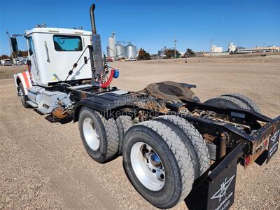 2009 IHC 9900   - Photo 4 - Goodland, KS 67735