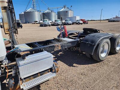 2009 IHC 9900   - Photo 5 - Goodland, KS 67735