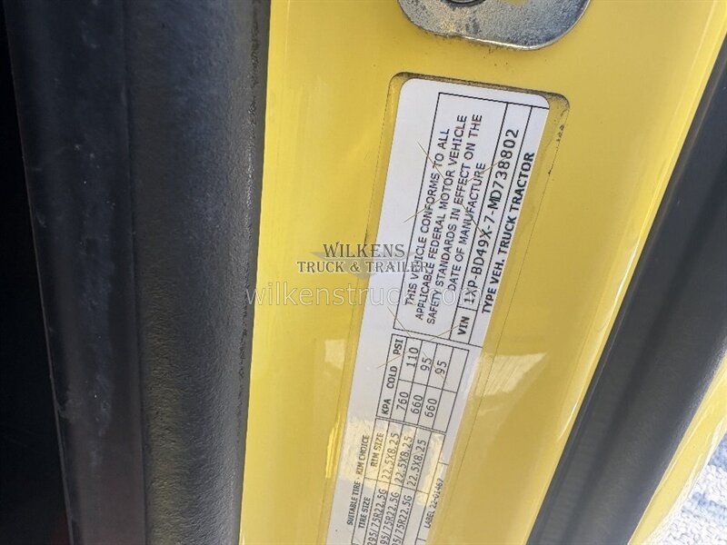 2021 Peterbilt 579 - Photo 9 - Goodland, KS 67735