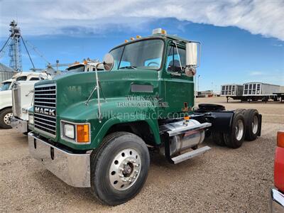 2000 Mack CH613 3.90 ratio   - Photo 2 - Goodland, KS 67735