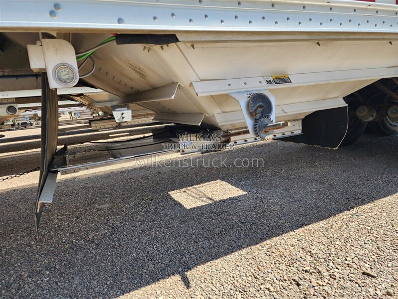 2016 Wilson Hopper 43x66x96 - Photo 7 - Goodland, KS 67735