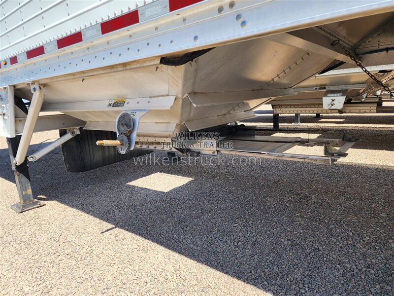 2016 Wilson Hopper 43x66x96 - Photo 8 - Goodland, KS 67735