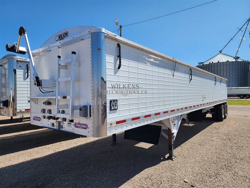 2016 Wilson Hopper 43x66x96   - Photo 1 - Goodland, KS 67735
