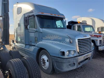 2005 Freightliner C12064ST Century   - Photo 2 - Goodland, KS 67735