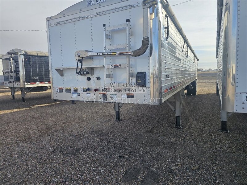 2026 Wilson Hopper 43x67 ag   - Photo 1 - Goodland, KS 67735