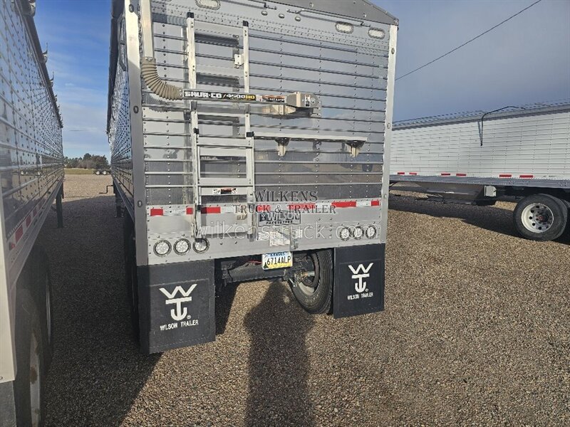 2026 Wilson Hopper 43x73 ag hopper - Photo 2 - Goodland, KS 67735