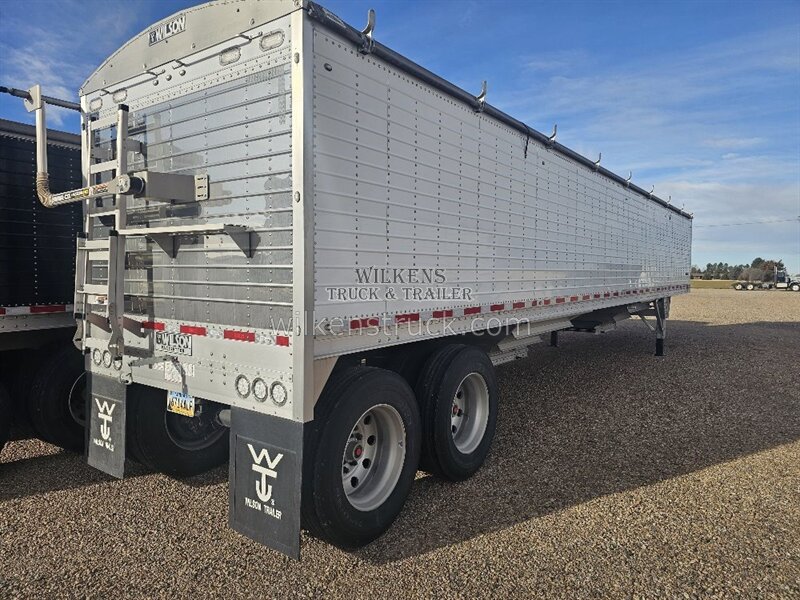 2026 Wilson Hopper 43x73 ag hopper - Photo 4 - Goodland, KS 67735