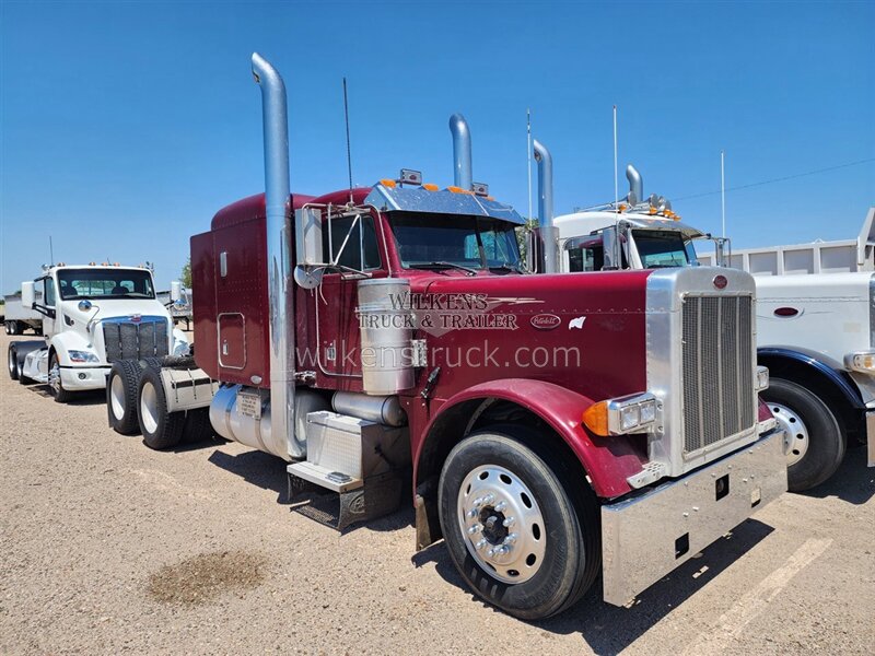 2004 Peterbilt 379 X-Hd - Photo 1 - Goodland, KS 67735