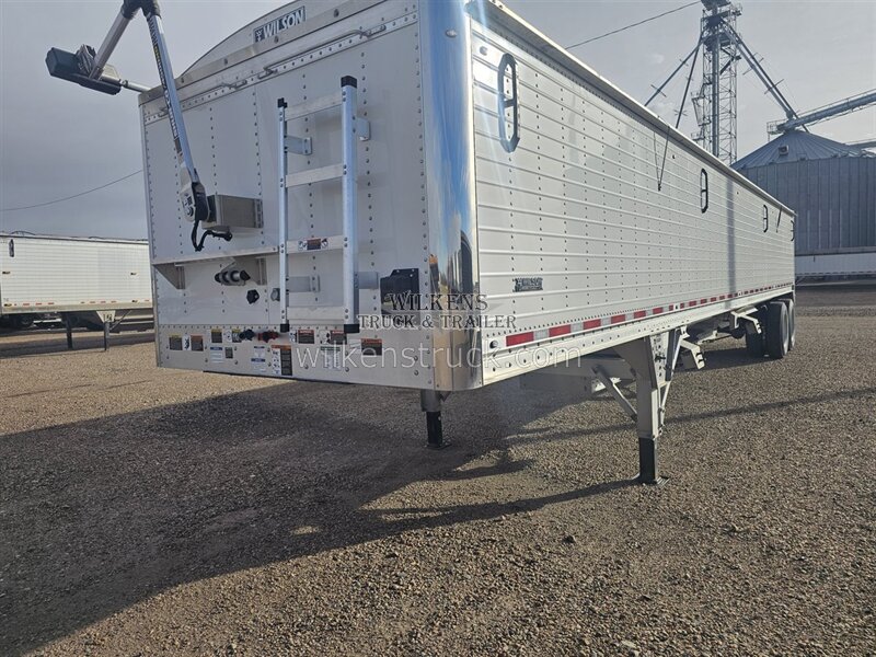 2026 Wilson Hopper 43x67 ag   - Photo 1 - Goodland, KS 67735