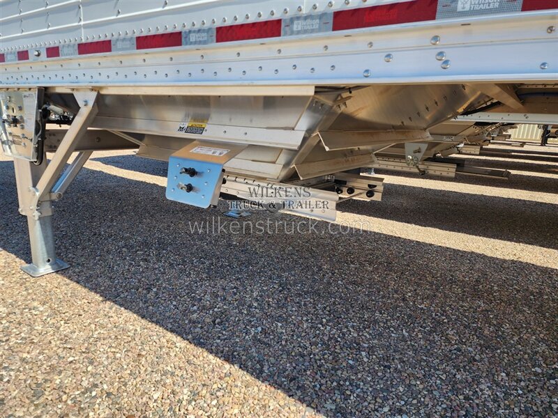 2027 Wilson Hopper 43x67 ag hopper - Photo 8 - Goodland, KS 67735
